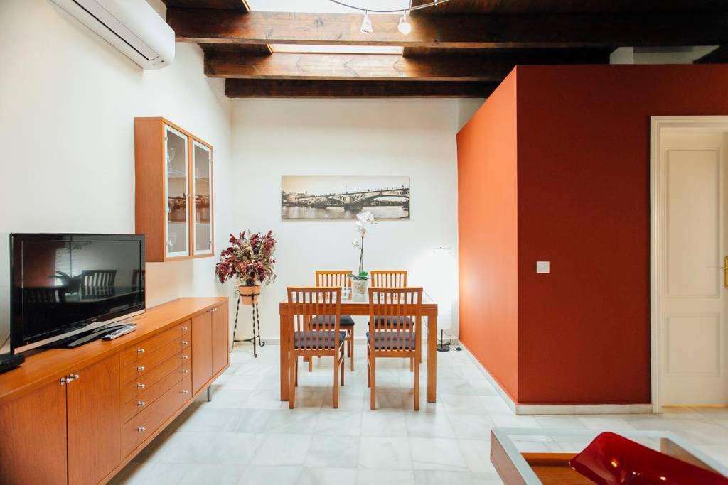 Precioso Apartamento En El Casco Antiguo De Triana Siviglia Esterno foto