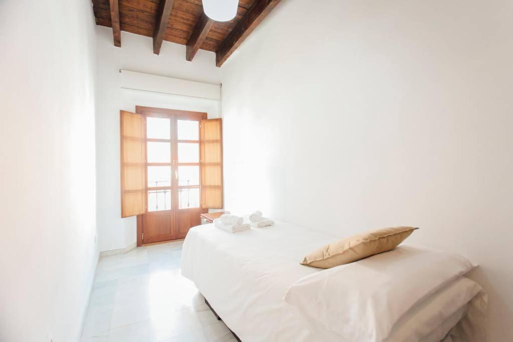 Precioso Apartamento En El Casco Antiguo De Triana Siviglia Esterno foto