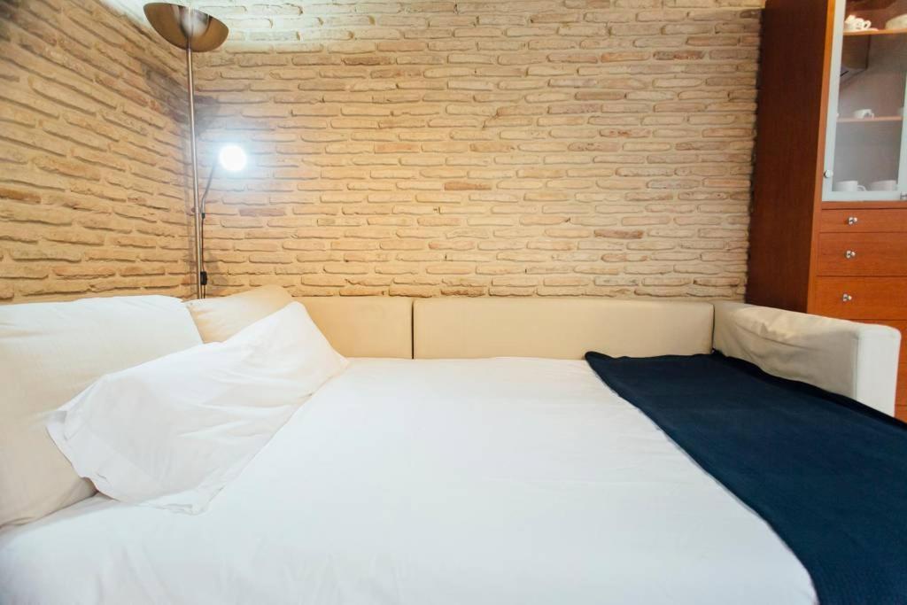 Precioso Apartamento En El Casco Antiguo De Triana Siviglia Esterno foto